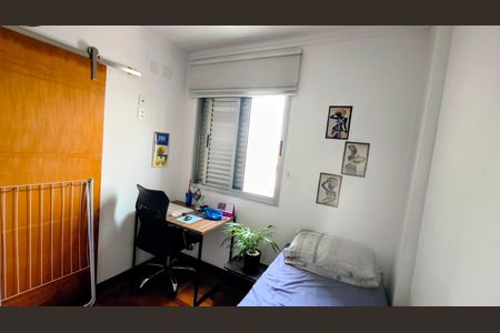 Apartamento à venda com 60m², 2 quartos e 2 vagasQuarto 2