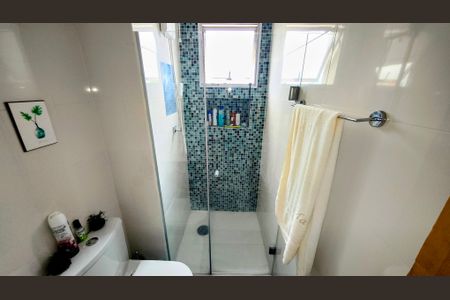 Apartamento à venda com 60m², 2 quartos e 2 vagasBanheiro