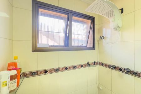 Apartamento à venda com 110m², 3 quartos e 2 vagasBanheiro do quarto 1