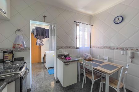 Apartamento à venda com 110m², 3 quartos e 2 vagasCozinha