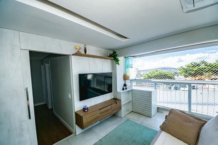 Apartamento à venda com 3 quartos, 75m² em Jardim Guanabara, Belo Horizonte