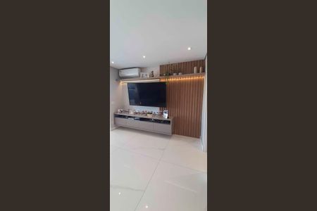 Apartamento à venda com 86m², 2 quartos e 2 vagasSala