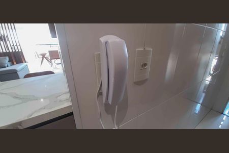 Apartamento à venda com 86m², 2 quartos e 2 vagasInterfone