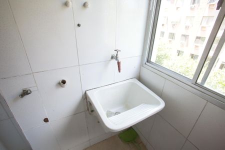 Apartamento para alugar com 65m², 2 quartos e 1 vagaÁrea de Serviço