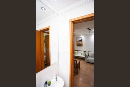 Apartamento à venda com 52m², 2 quartos e 1 vagaBanheiro Social