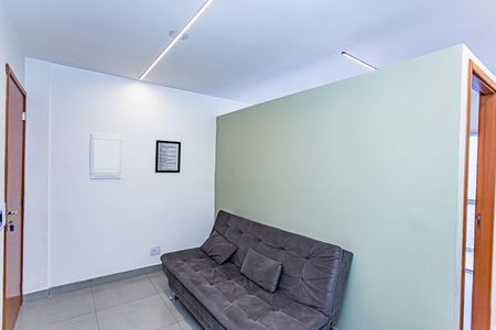 Apartamento para alugar com 28m², 1 quarto e sem vaga Apartamento para alugar com 28m², 1 quarto e sem vagaSala, cozinha e área de serviço