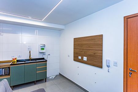 Apartamento para alugar com 28m², 1 quarto e sem vaga Apartamento para alugar com 28m², 1 quarto e sem vagaSala, cozinha e área de serviço