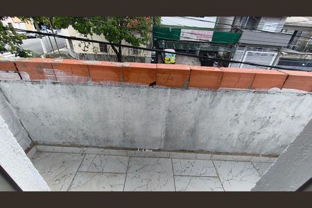 Casa para alugar com 26m², 1 quarto e sem vaga Casa para alugar com 26m², 1 quarto e sem vagaVaranda