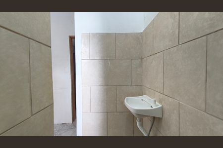 Banheiro de kitnet/studio para alugar com 1 quarto, 26m² em Ipiranga, São Paulo