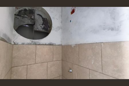 Banheiro de kitnet/studio para alugar com 1 quarto, 20m² em Ipiranga, São Paulo