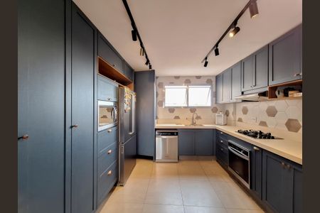 Apartamento para alugar com 120m², 2 quartos e 2 vagasCozinha