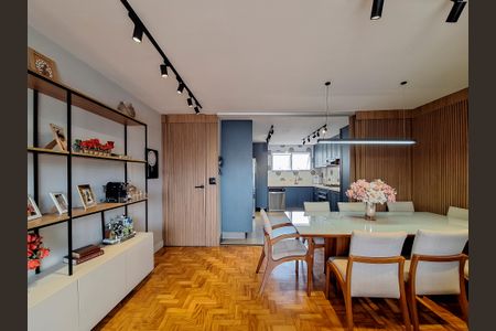 Apartamento para alugar com 120m², 2 quartos e 2 vagasSala