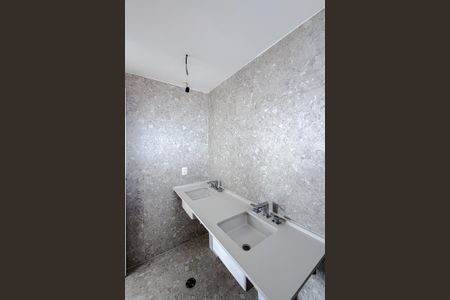 Apartamento à venda com 145m², 2 quartos e 2 vagasBanheiro da Suíte