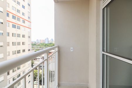 Varanda  de apartamento para alugar com 1 quarto, 35m² em Guaiauna, São Paulo