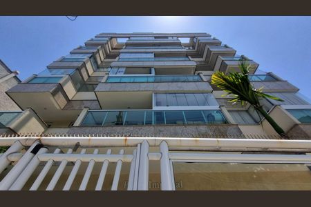Apartamento à venda com 78m², 2 quartos e 1 vaga Apartamento à venda com 78m², 2 quartos e 1 vagaFachada