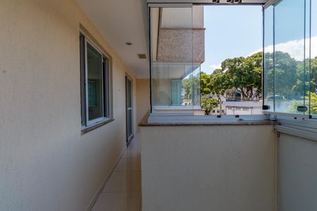 Apartamento à venda com 78m², 2 quartos e 1 vaga Apartamento à venda com 78m², 2 quartos e 1 vagaVaranda