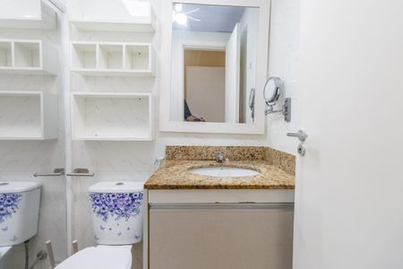 Apartamento à venda com 78m², 2 quartos e 1 vaga Apartamento à venda com 78m², 2 quartos e 1 vagaBanheiro Suite