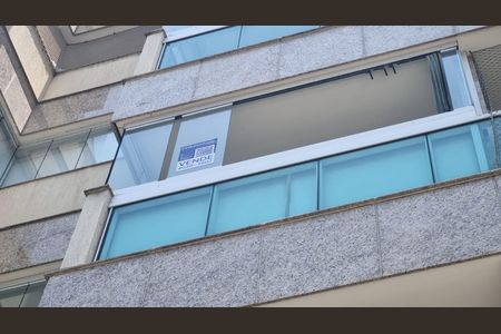 Apartamento à venda com 78m², 2 quartos e 1 vaga Apartamento à venda com 78m², 2 quartos e 1 vagaFachada Placa