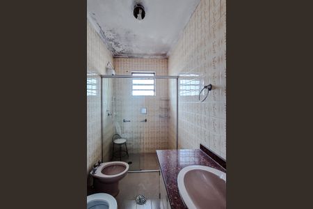 Casa à venda com 162m², 3 quartos e 2 vagasBanheiro