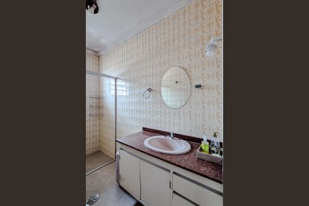 Casa à venda com 162m², 3 quartos e 2 vagasBanheiro