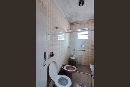 Casa à venda com 162m², 3 quartos e 2 vagasBanheiro