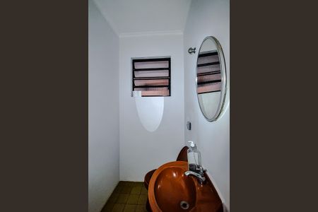 Casa à venda com 162m², 3 quartos e 2 vagasLavabo