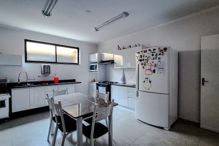 Casa à venda com 162m², 3 quartos e 2 vagasCozinha