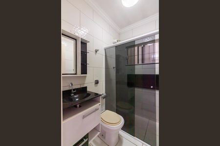 Casa para alugar com 250m², 3 quartos e 2 vagasBanheiro 1