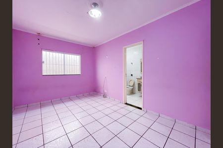 Casa à venda com 250m², 2 quartos e 2 vagasSuíte