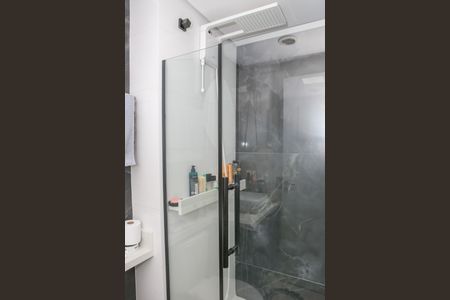 Apartamento à venda com 28m², 1 quarto e sem vaga Apartamento à venda com 28m², 1 quarto e sem vagaBanheiro da Suíte