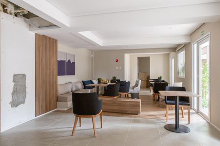 Apartamento à venda com 28m², 1 quarto e sem vaga Apartamento à venda com 28m², 1 quarto e sem vagaÁrea comum - Salão de festas