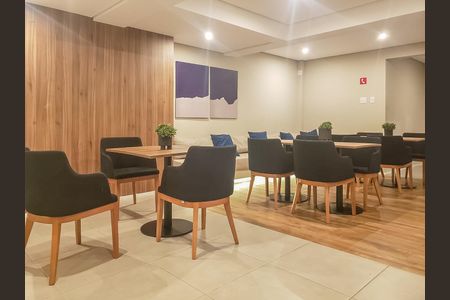 Apartamento à venda com 28m², 1 quarto e sem vaga Apartamento à venda com 28m², 1 quarto e sem vagaÁrea comum - Salão de festas