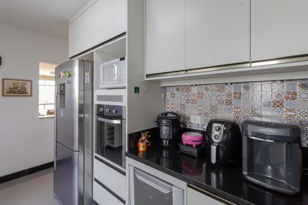 Apartamento à venda com 86m², 2 quartos e 1 vaga Apartamento à venda com 86m², 2 quartos e 1 vagaCozinha