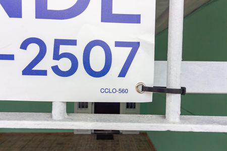 Casa à venda com 107m², 3 quartos e 2 vagasCode