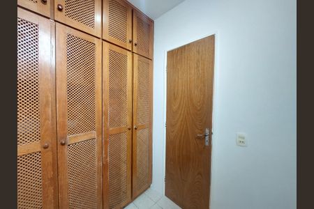 Apartamento à venda com 74m², 3 quartos e 2 vagasBanheiro na Área de Serviço