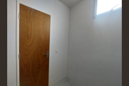 Apartamento à venda com 74m², 3 quartos e 2 vagasQuarto na Área de Serviço