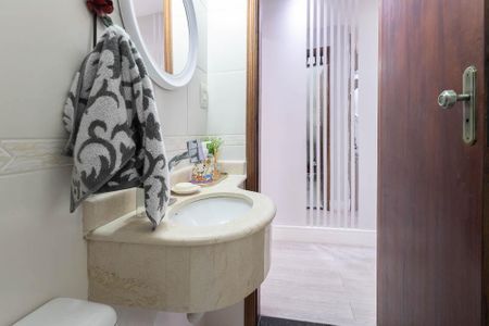 Casa à venda com 150m², 3 quartos e 2 vagasLavabo