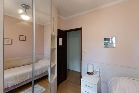 Casa à venda com 150m², 3 quartos e 2 vagasQuarto 2