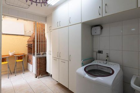 Casa à venda com 150m², 3 quartos e 2 vagasÁrea de Serviço