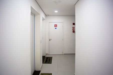 Apartamento à venda com 56m², 2 quartos e 2 vagasHall de entrada