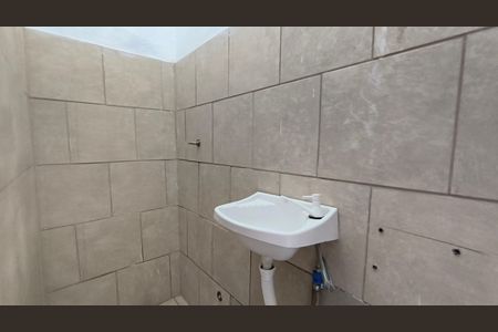 Banheiro de kitnet/studio para alugar com 1 quarto, 26m² em Ipiranga, São Paulo