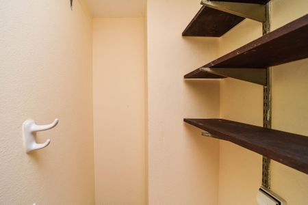 Apartamento à venda com 92m², 2 quartos e 1 vagaBanheiro de serviço