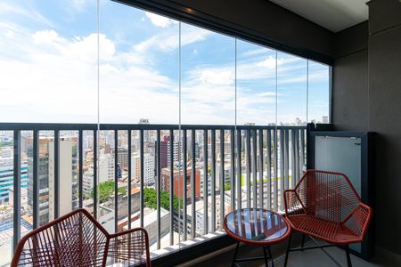 Varanda de kitnet/studio para alugar com 1 quarto, 29m² em Liberdade, São Paulo