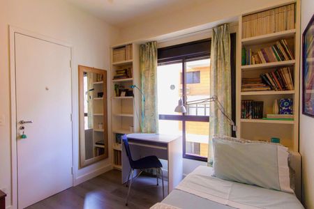 Apartamento para alugar com 146m², 3 quartos e 3 vagasQuarto 3