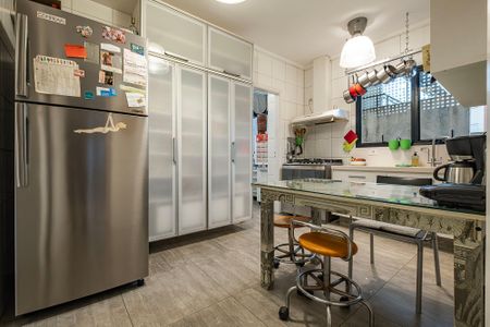 Apartamento para alugar com 146m², 3 quartos e 3 vagasCozinha