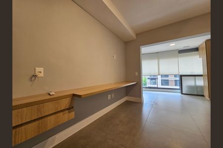 Sala de kitnet/studio para alugar com 1 quarto, 29m² em Jardim das Acacias, São Paulo