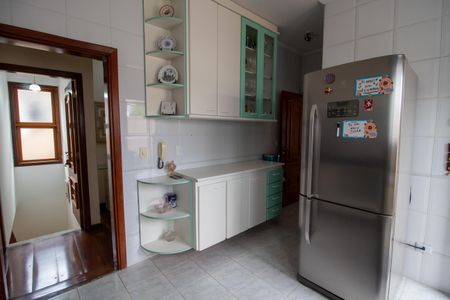 Casa para alugar com 372m², 4 quartos e 5 vagasCozinha