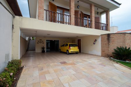 Casa para alugar com 372m², 4 quartos e 5 vagasGaragem