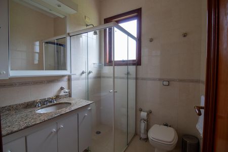 Casa para alugar com 372m², 4 quartos e 5 vagasBanheiro do Quarto 3