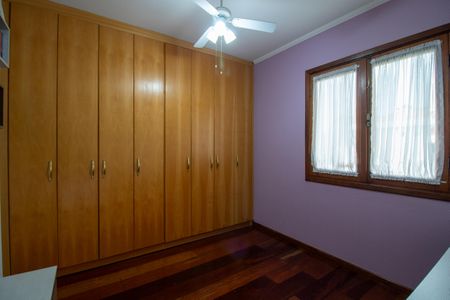 Casa para alugar com 372m², 4 quartos e 5 vagasQuarto 2